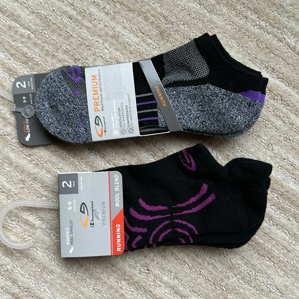 2 Sets of Champion C9 Running Socks Low Cut Wool Blend Compression Size Medium